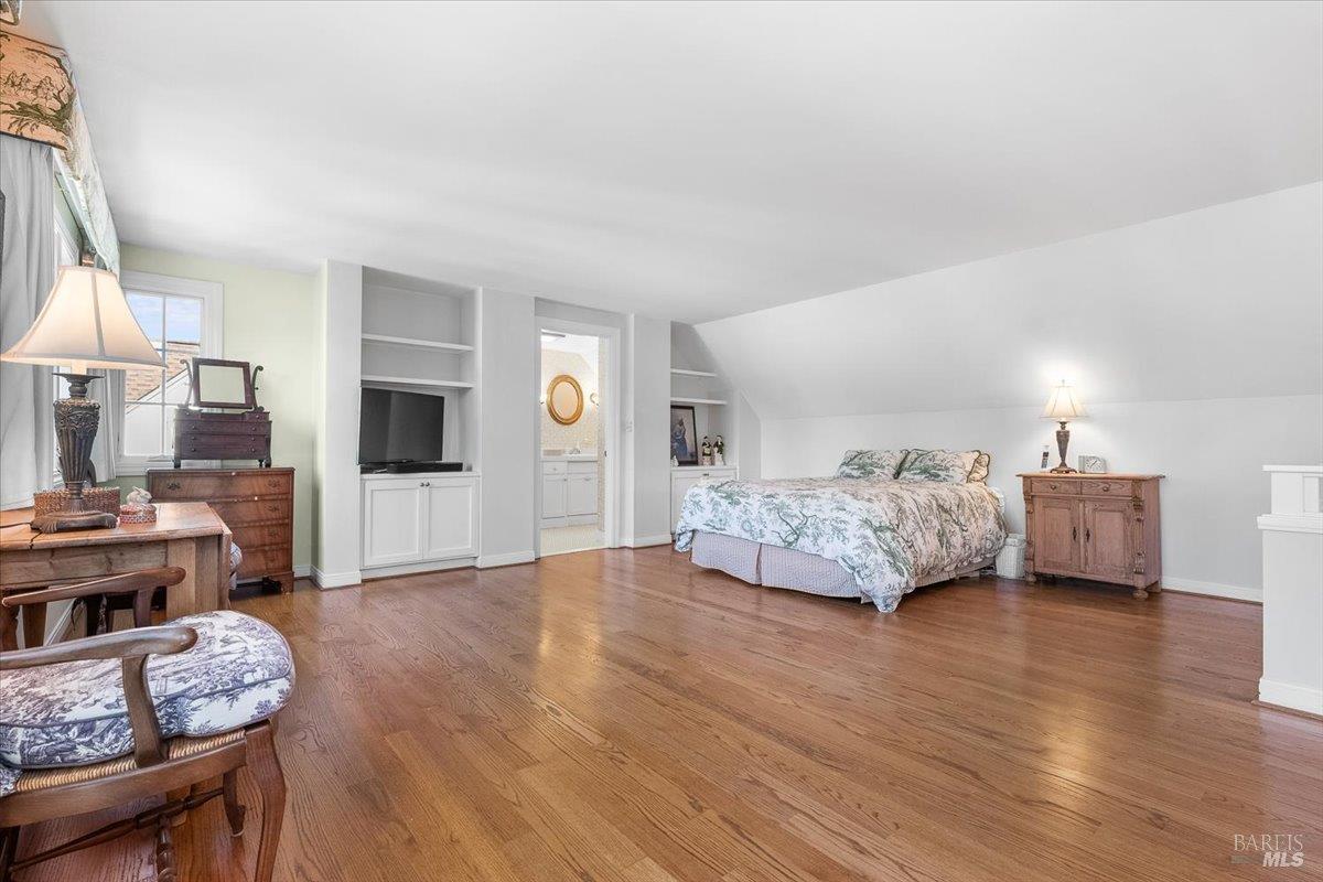 1805 Austin Way Santa Rosa, CA 95404 - Photo 27 of 46 a living room with furniture and a wooden floor