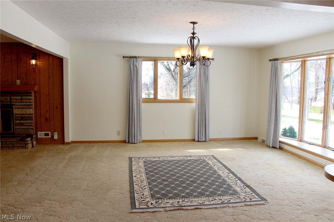 216 Perry Drive Northwest Canton, OH 44708 - Photo 7 of 32