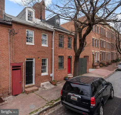 $1,800 | 534 St Mary Street, Baltimore, MD 21201