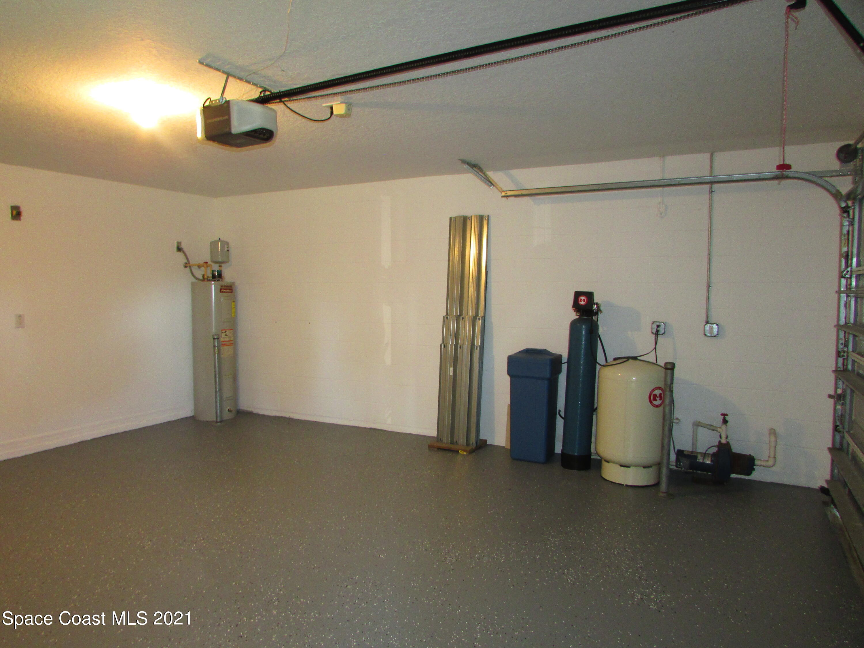 418 Titan Road Southeast Palm Bay, FL 32909 - Photo 13 of 15 Nice Clean Garage
