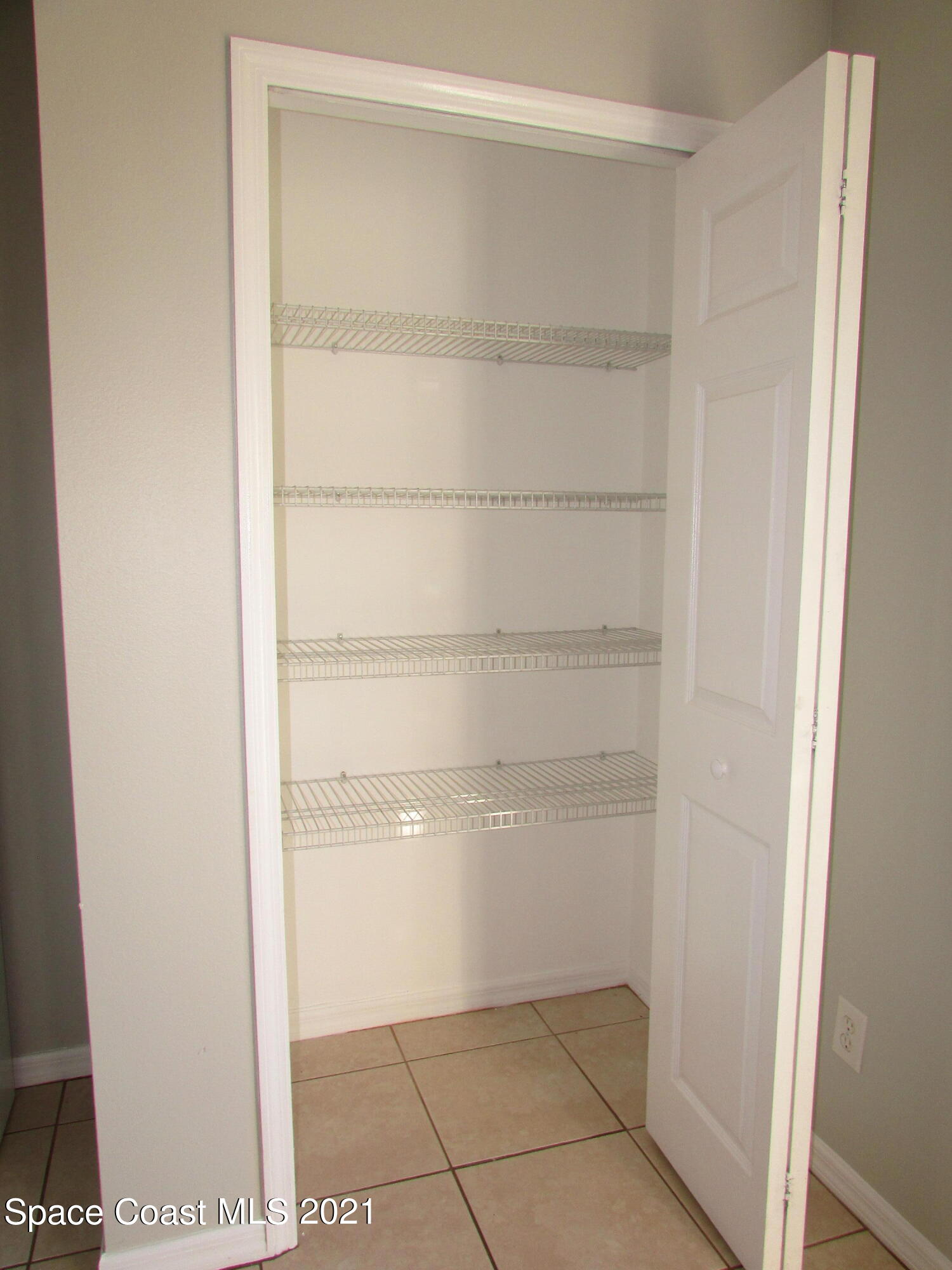 418 Titan Road Southeast Palm Bay, FL 32909 - Photo 6 of 15 Large Pantry