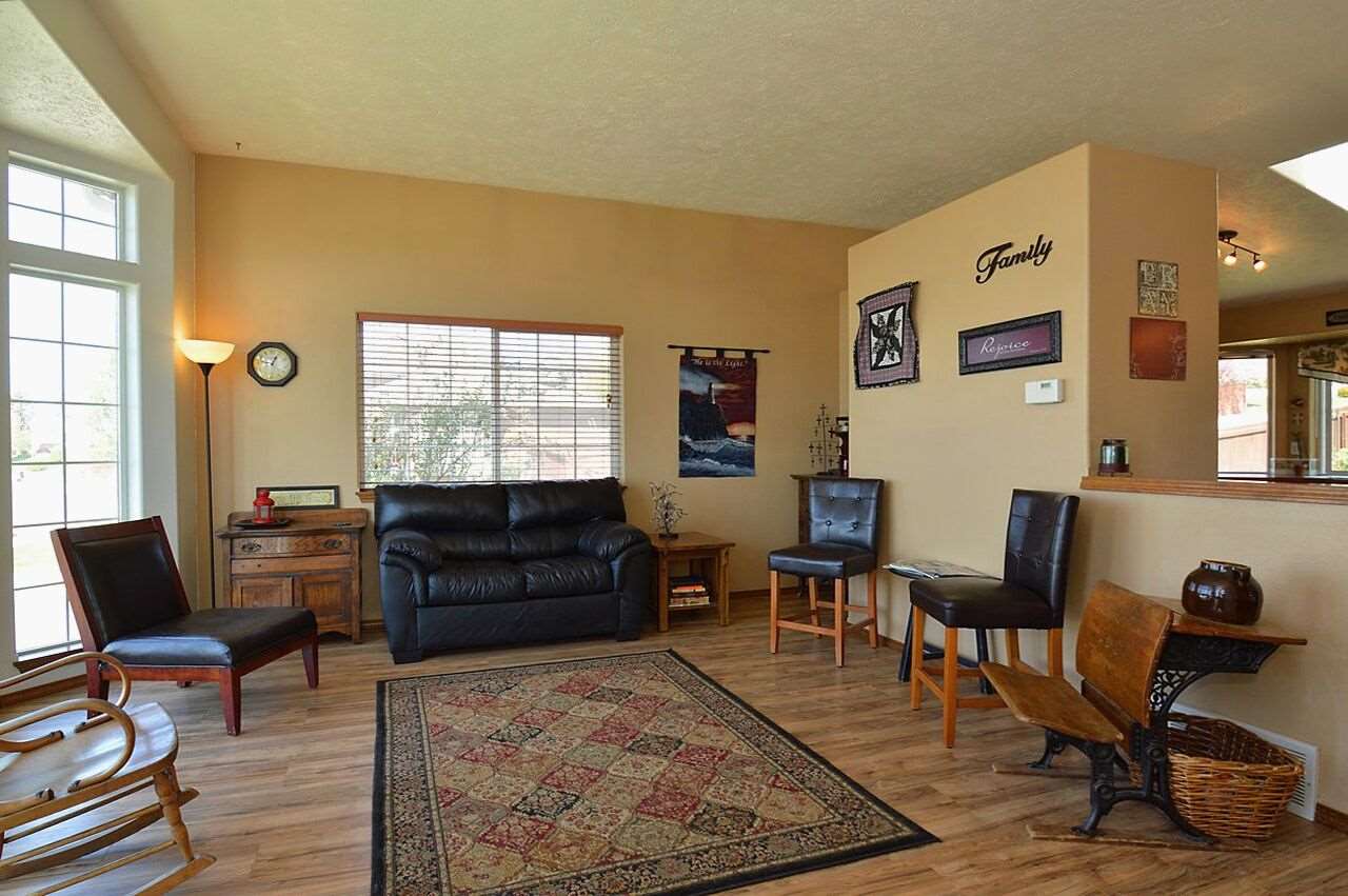 1026 North Fox Ridge Road Medical Lake, WA 99022 - Photo 3 of 19 Gallery Image 3