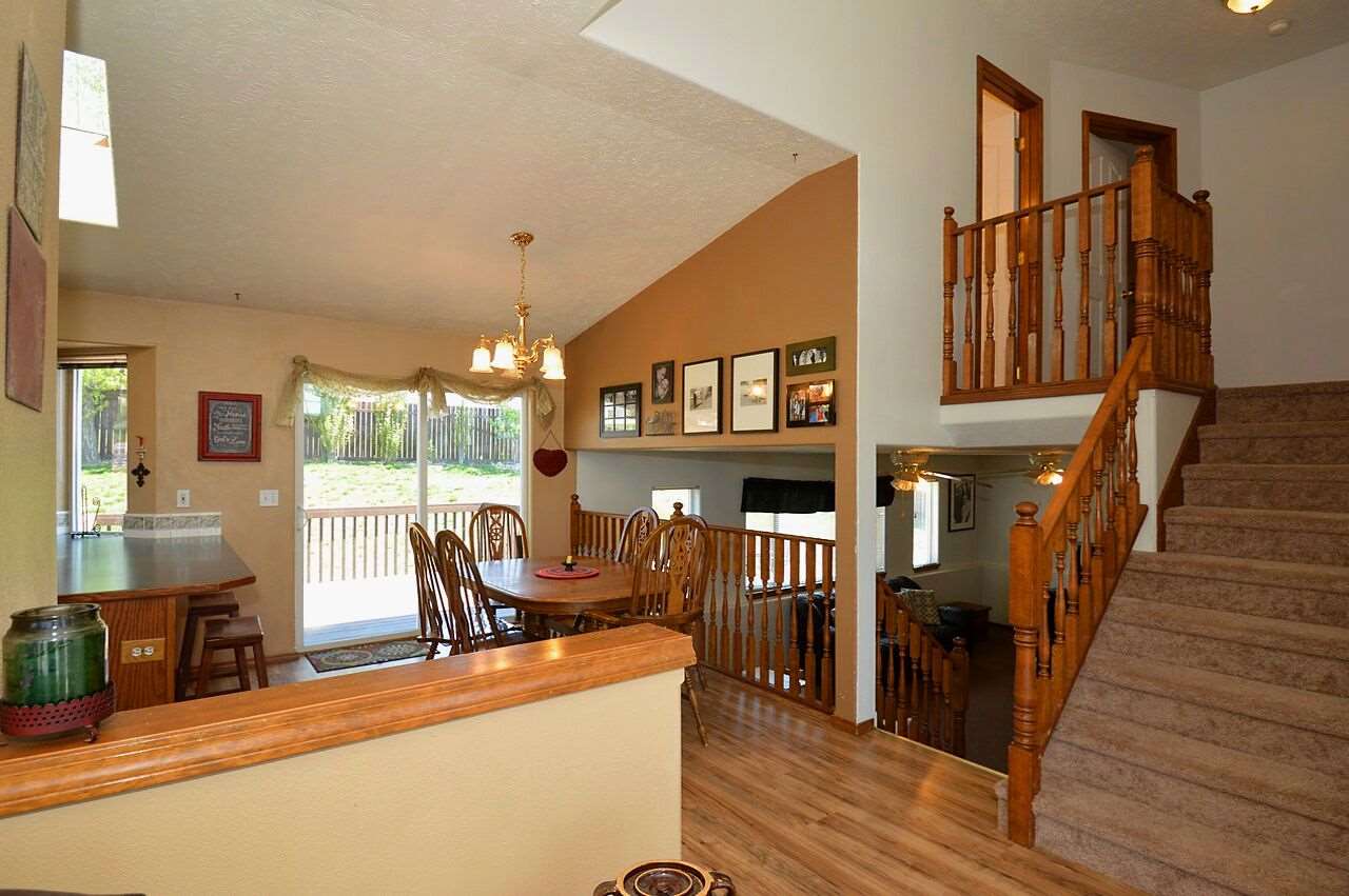 1026 North Fox Ridge Road Medical Lake, WA 99022 - Photo 5 of 19 Gallery Image 5