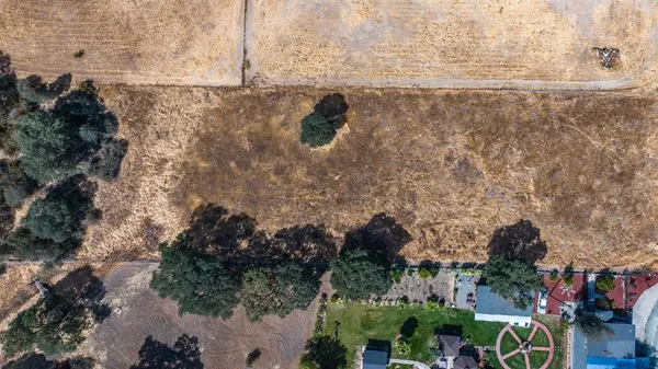 a view of outside area