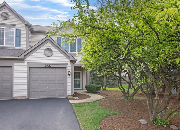 $2,500 | 2527 Bordeaux Lane, Naperville, IL 60540