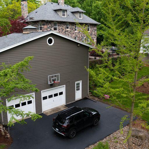 3403 Stonewall Road Jackson, MI 49203 - Photo 69 of 79 Stonewall drone 4