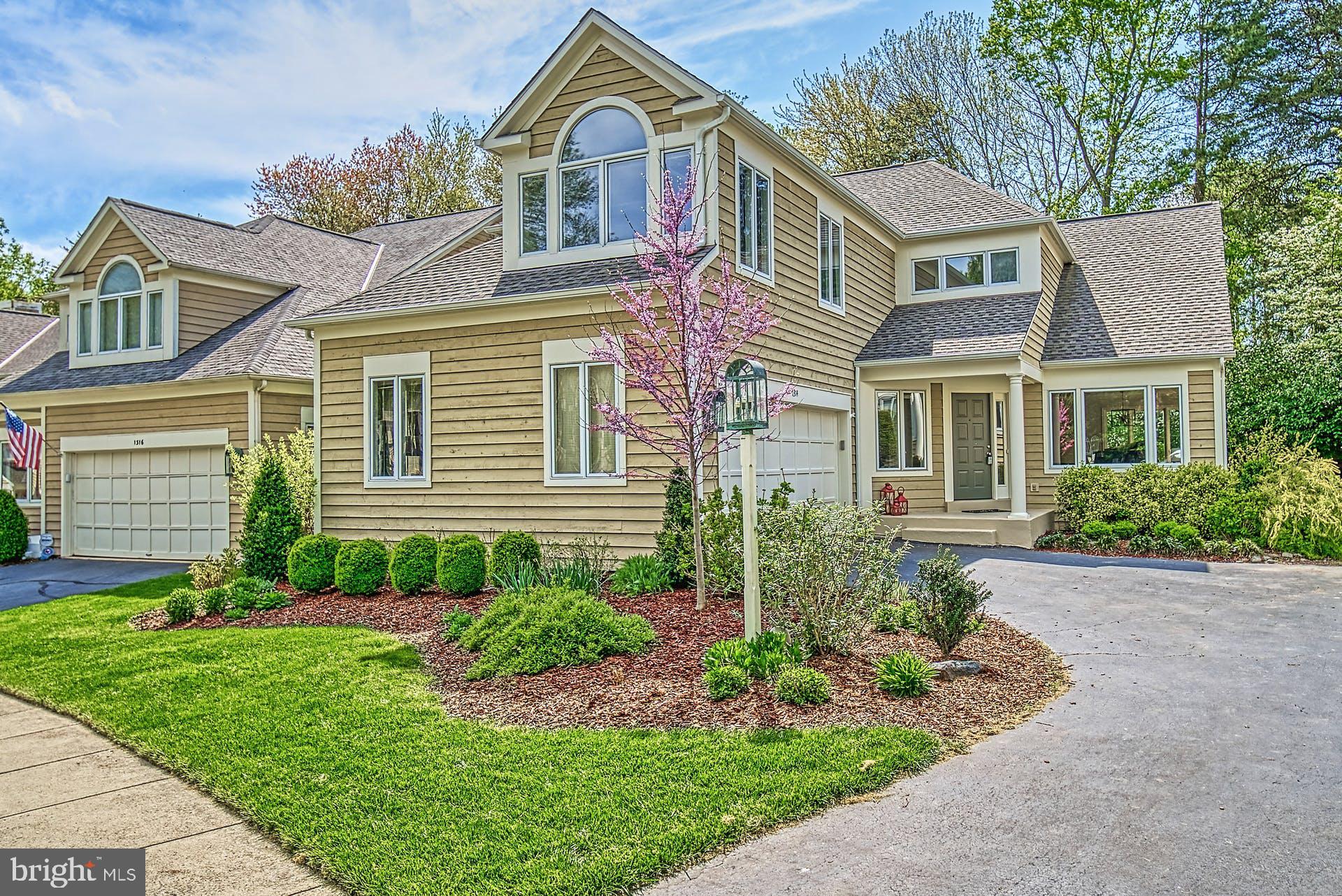 1314 Pavilion Club Way Reston, VA 20194 - Photo 2 of 38