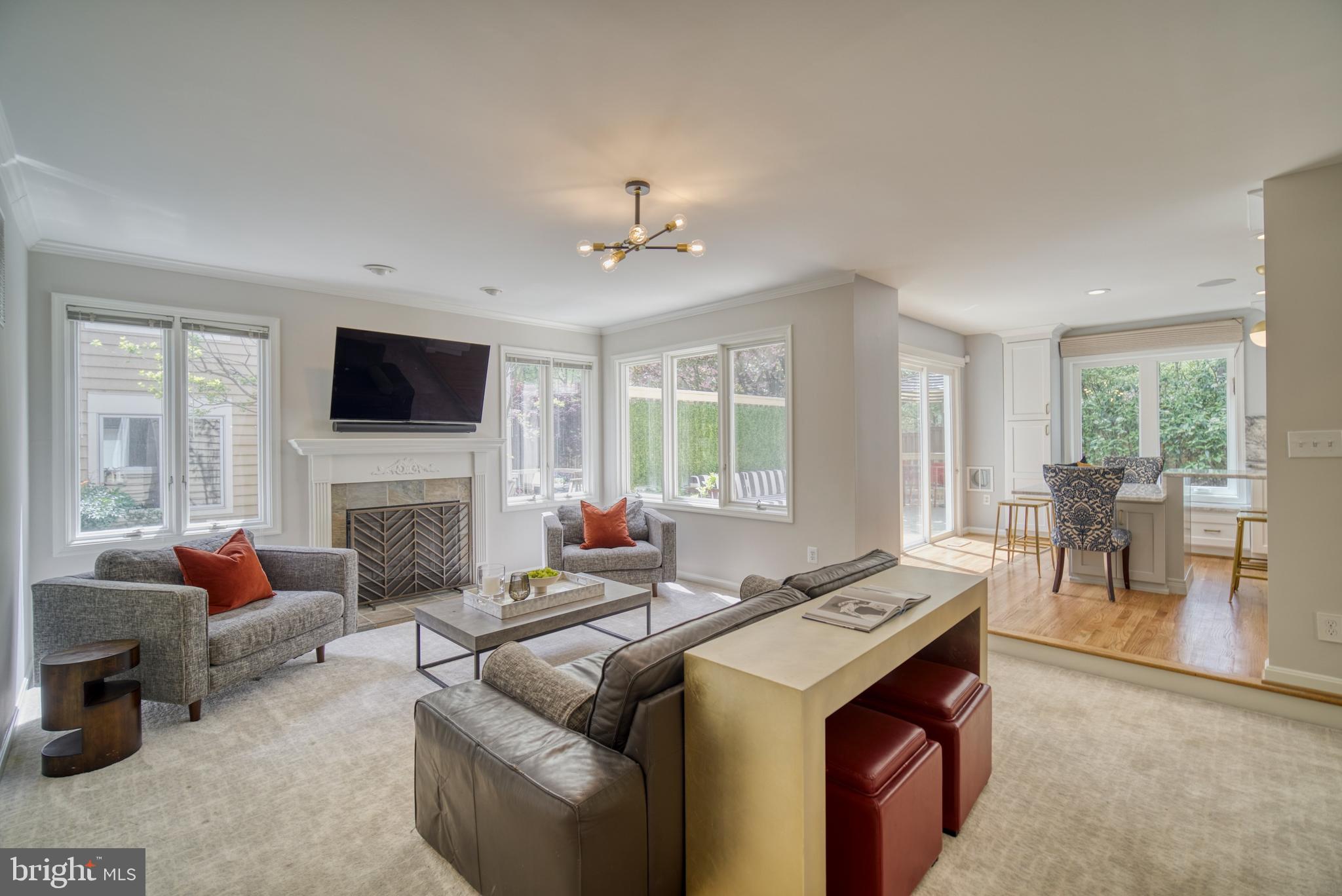 1314 Pavilion Club Way Reston, VA 20194 - Photo 12 of 38