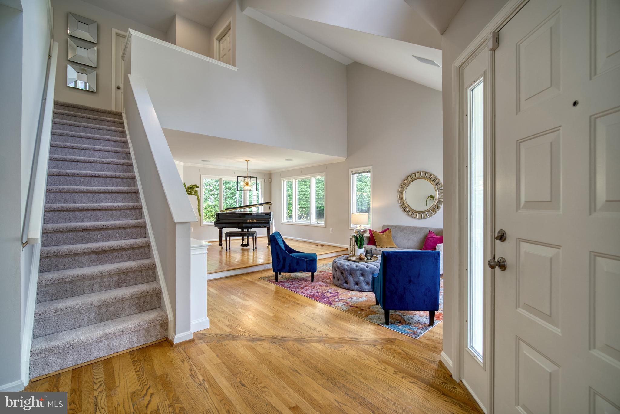 1314 Pavilion Club Way Reston, VA 20194 - Photo 3 of 38
