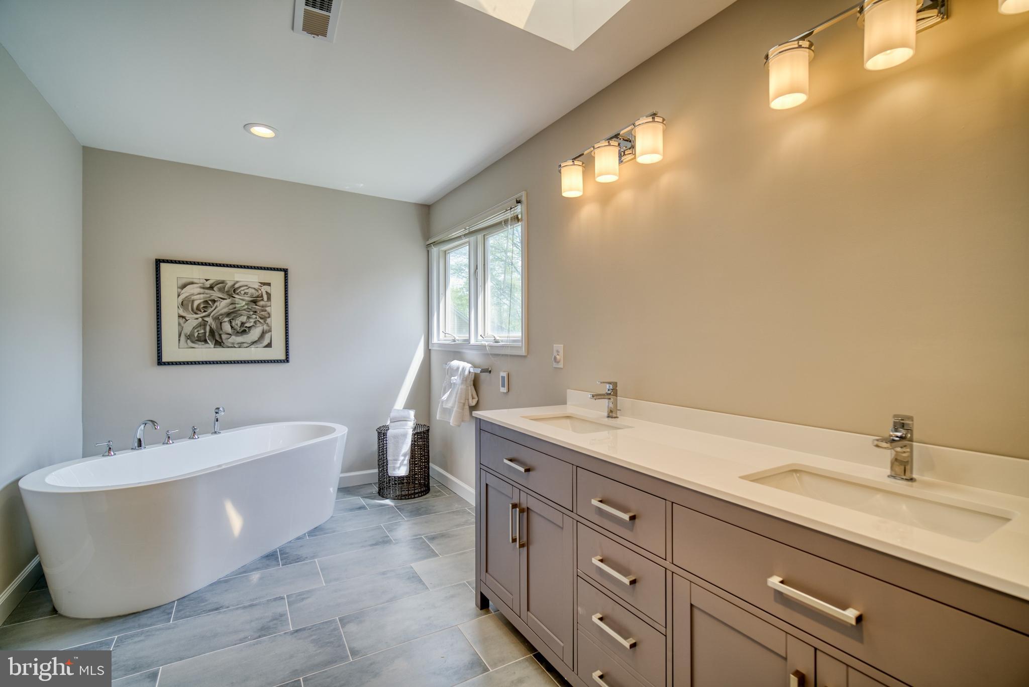 1314 Pavilion Club Way Reston, VA 20194 - Photo 21 of 38