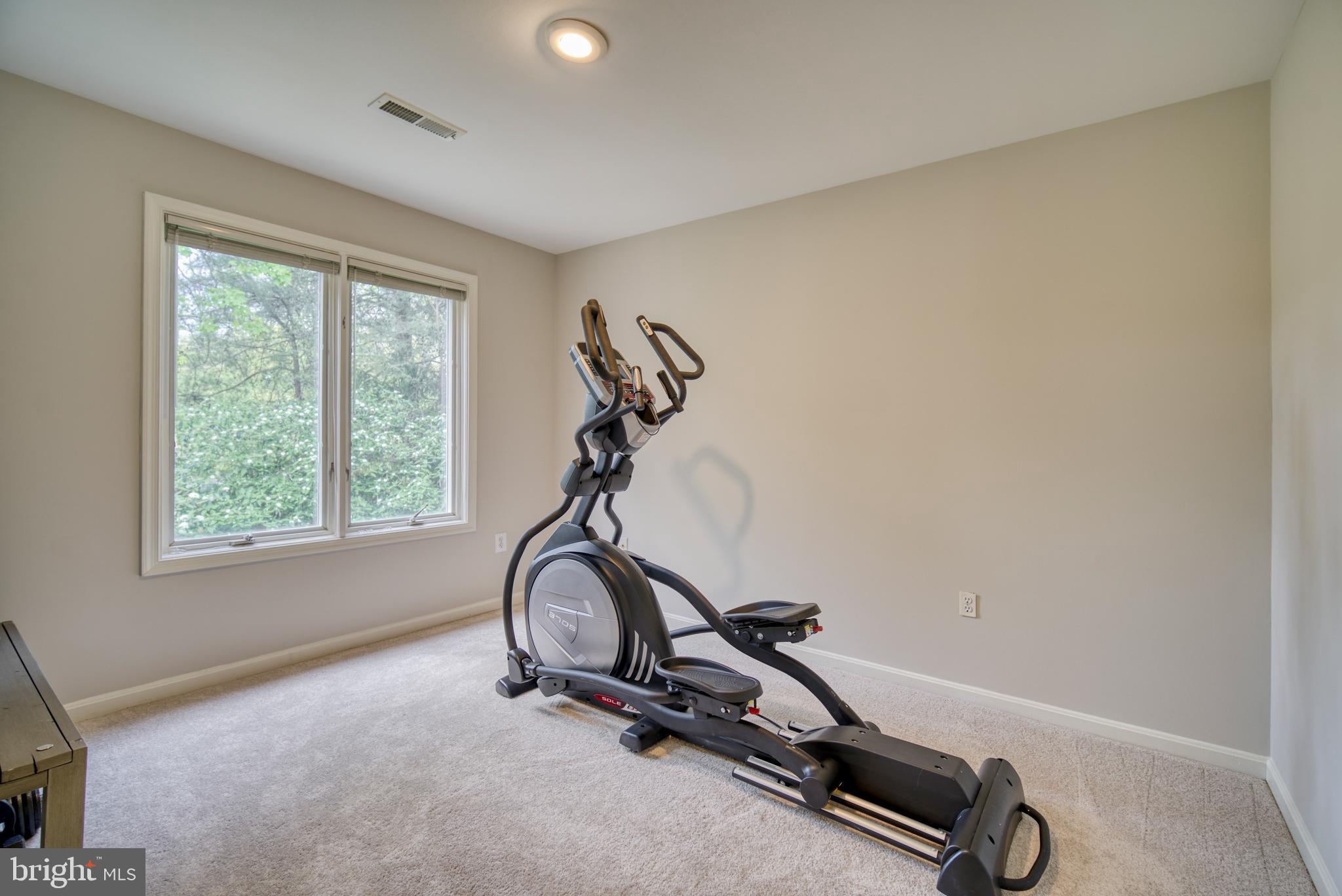 1314 Pavilion Club Way Reston, VA 20194 - Photo 27 of 38
