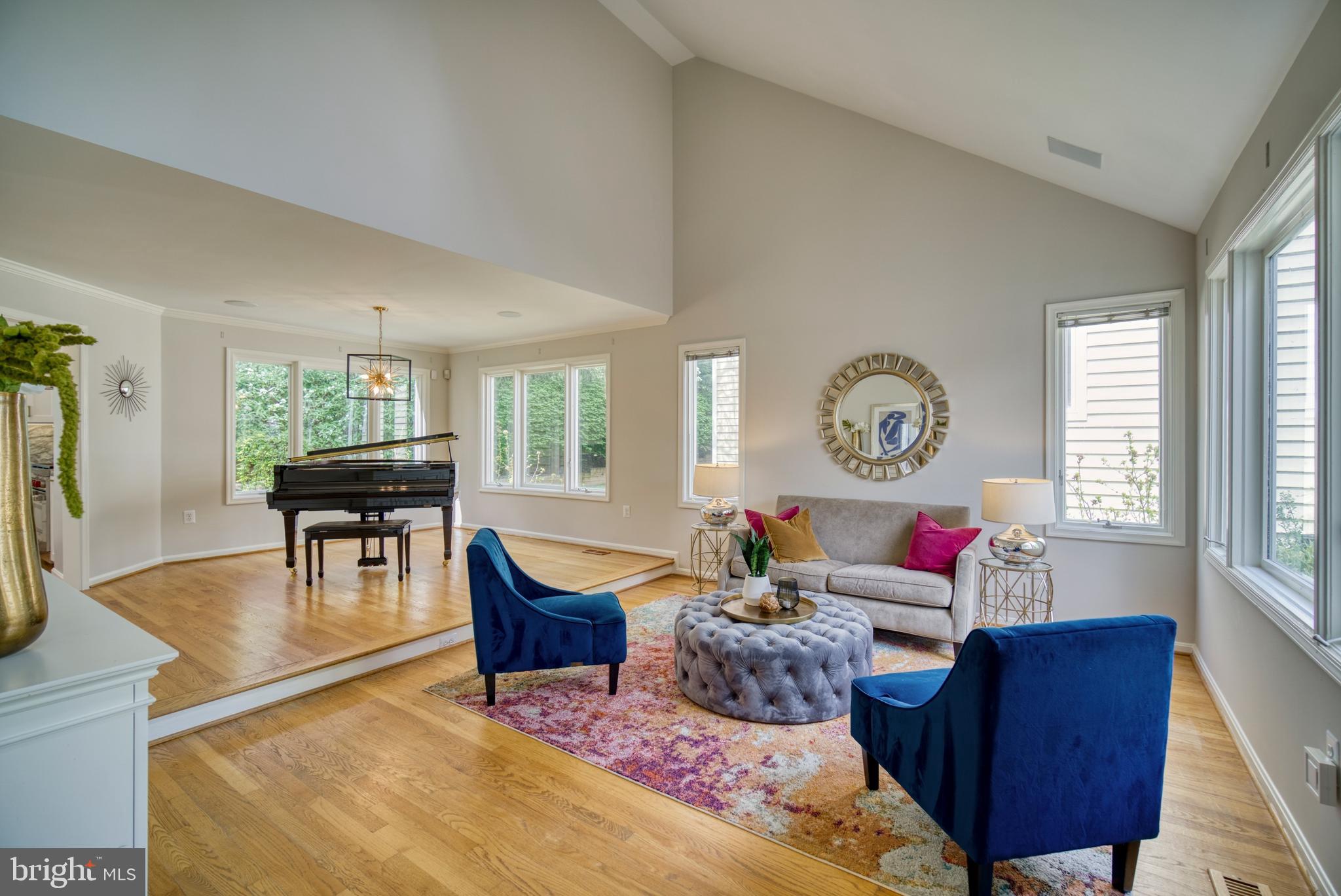 1314 Pavilion Club Way Reston, VA 20194 - Photo 4 of 38