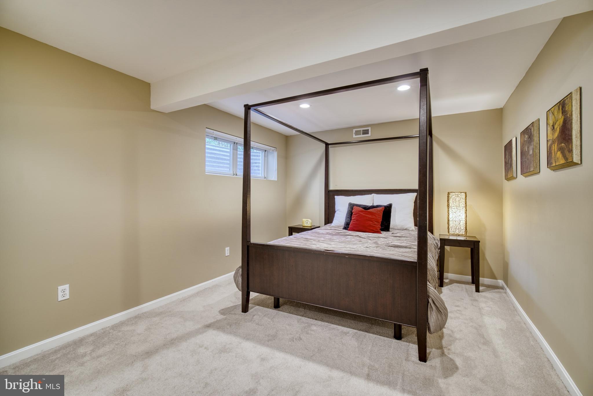 1314 Pavilion Club Way Reston, VA 20194 - Photo 31 of 38