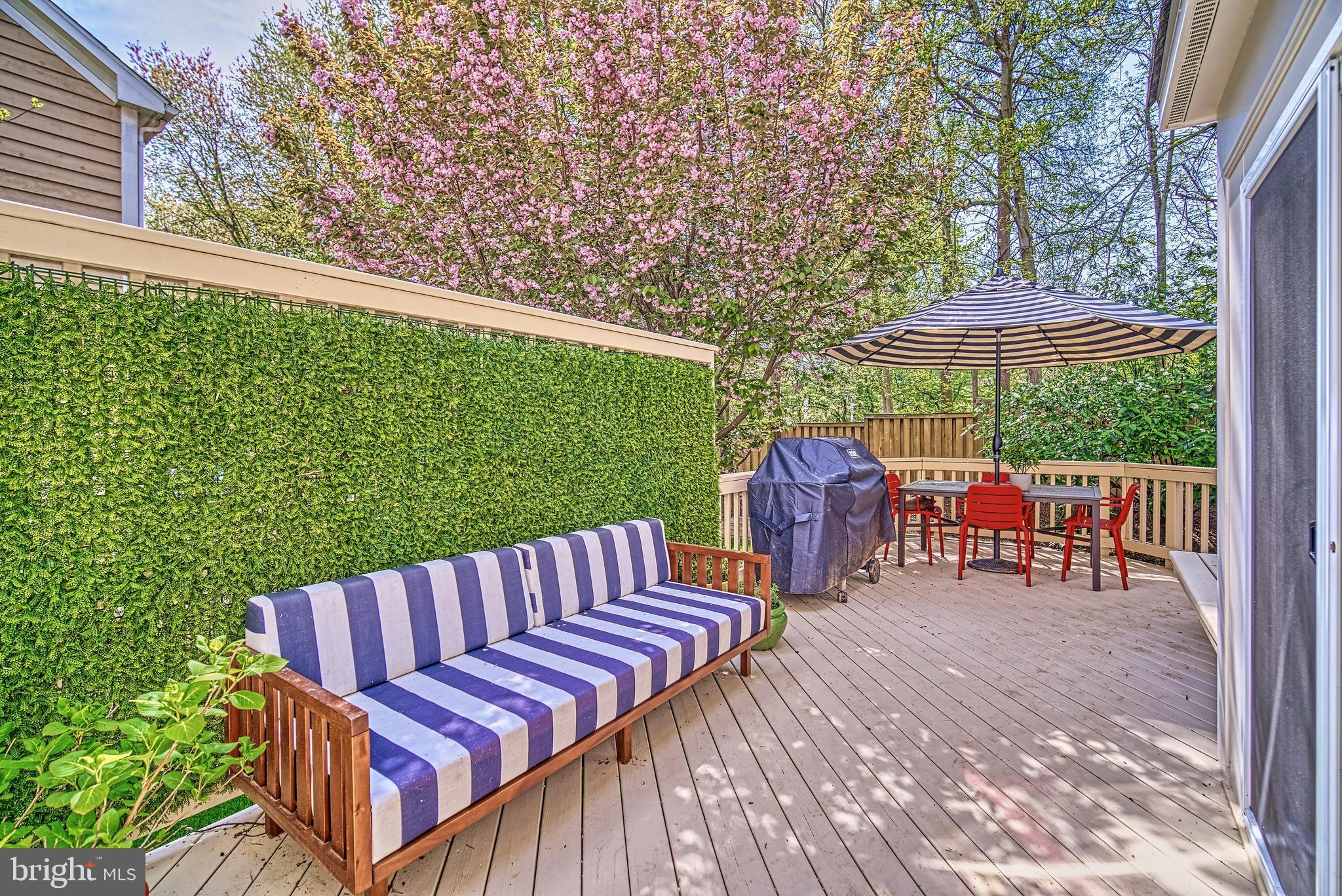 1314 Pavilion Club Way Reston, VA 20194 - Photo 33 of 38