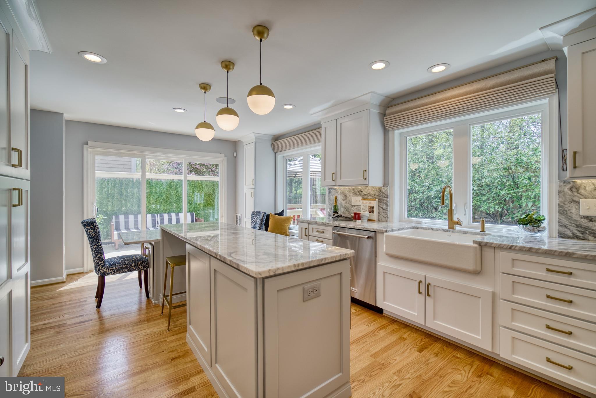 1314 Pavilion Club Way Reston, VA 20194 - Photo 10 of 38
