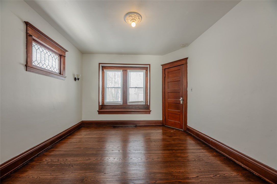 36 Spruce Avenue Rochester, NY 14611 - Photo 13 of 37