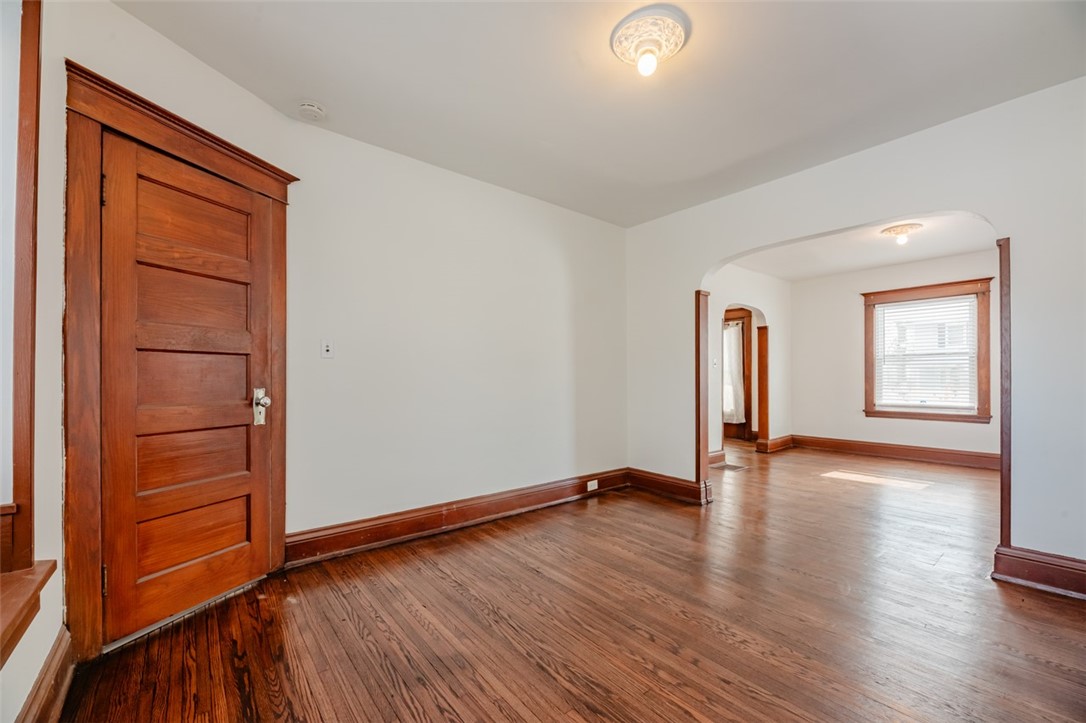 36 Spruce Avenue Rochester, NY 14611 - Photo 14 of 37