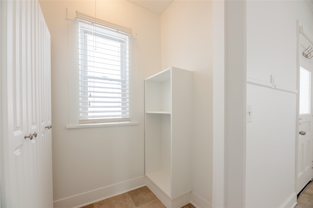 36 Spruce Avenue Rochester, NY 14611 - Photo 19 of 37