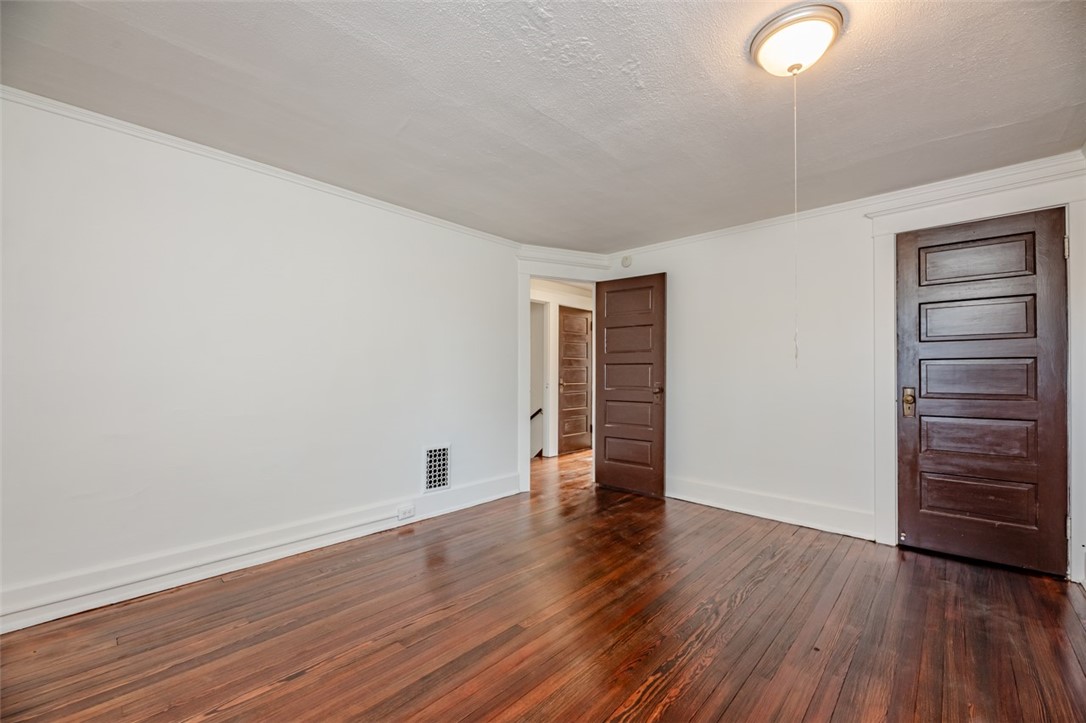 36 Spruce Avenue Rochester, NY 14611 - Photo 25 of 37