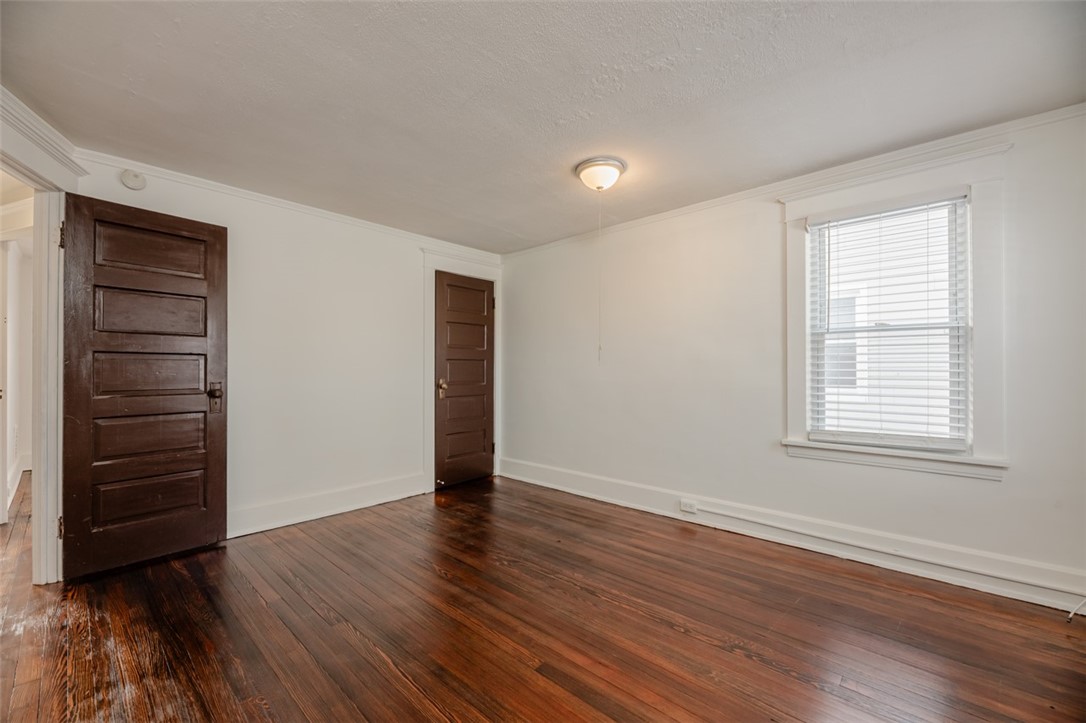 36 Spruce Avenue Rochester, NY 14611 - Photo 26 of 37