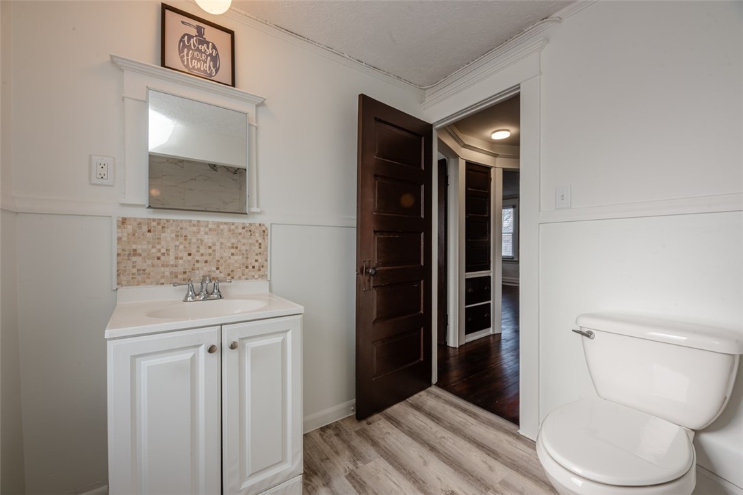 36 Spruce Avenue Rochester, NY 14611 - Photo 28 of 37