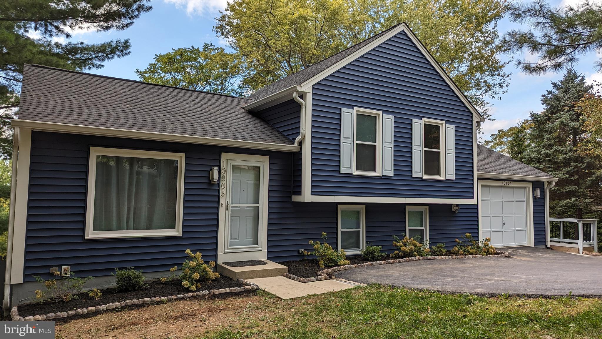 10803 Ridge Point Place New Market, MD 21774 - Photo 3 of 63 Gallery Image 3