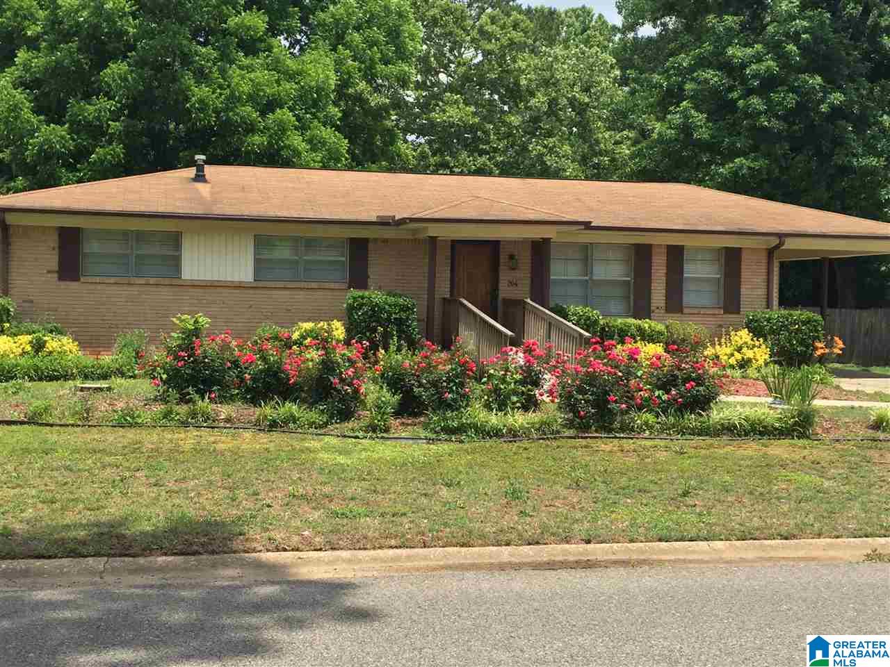 204 Merrimont Road Bessemer, AL 35023 - Photo 3 of 30