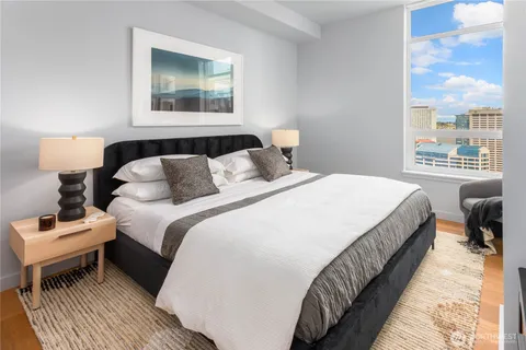 $1,750,000 | 121 Stewart Street, Unit 3402, Seattle, WA 98101