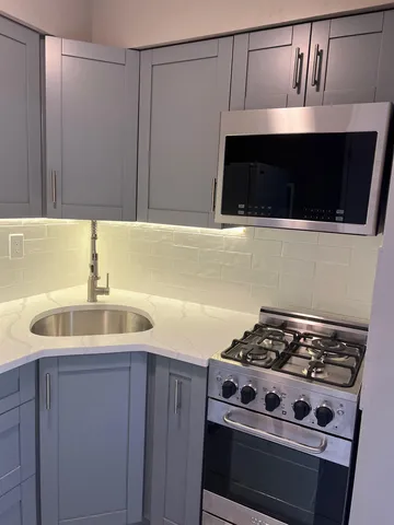 $1,950 | 17 68th Street, Unit 7, Guttenberg, NJ 07093