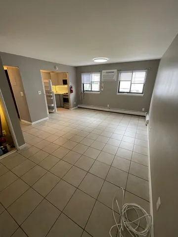 $1,950 | 17 68th Street, Unit 7, Guttenberg, NJ 07093