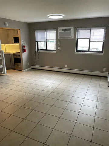 $1,950 | 17 68th Street, Unit 7, Guttenberg, NJ 07093