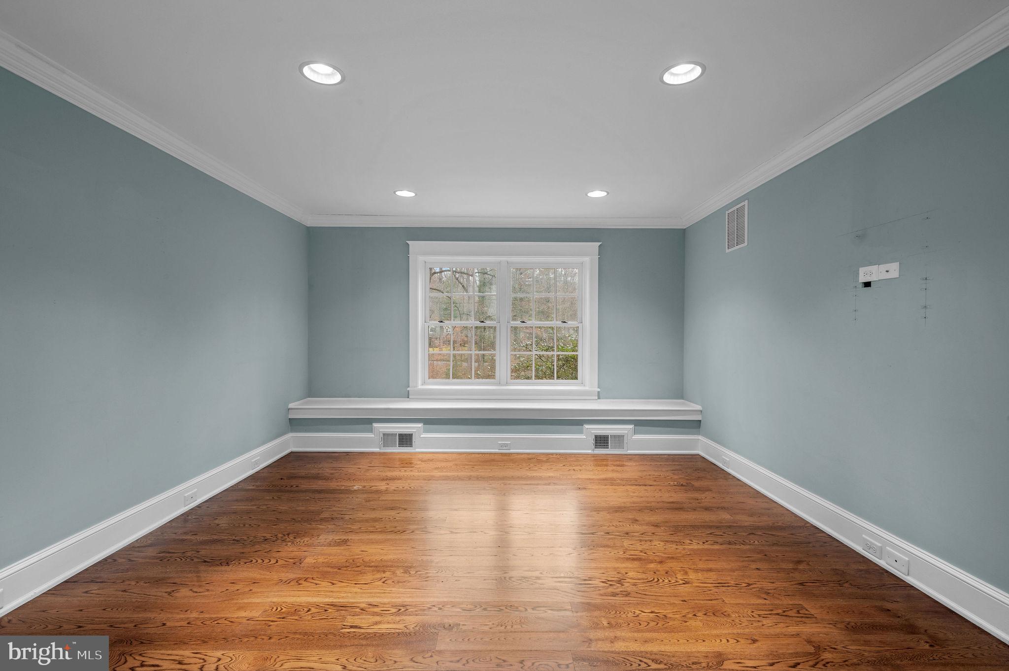 150 Biddulph Road Wayne, PA 19087 - Photo 22 of 57 Family Room