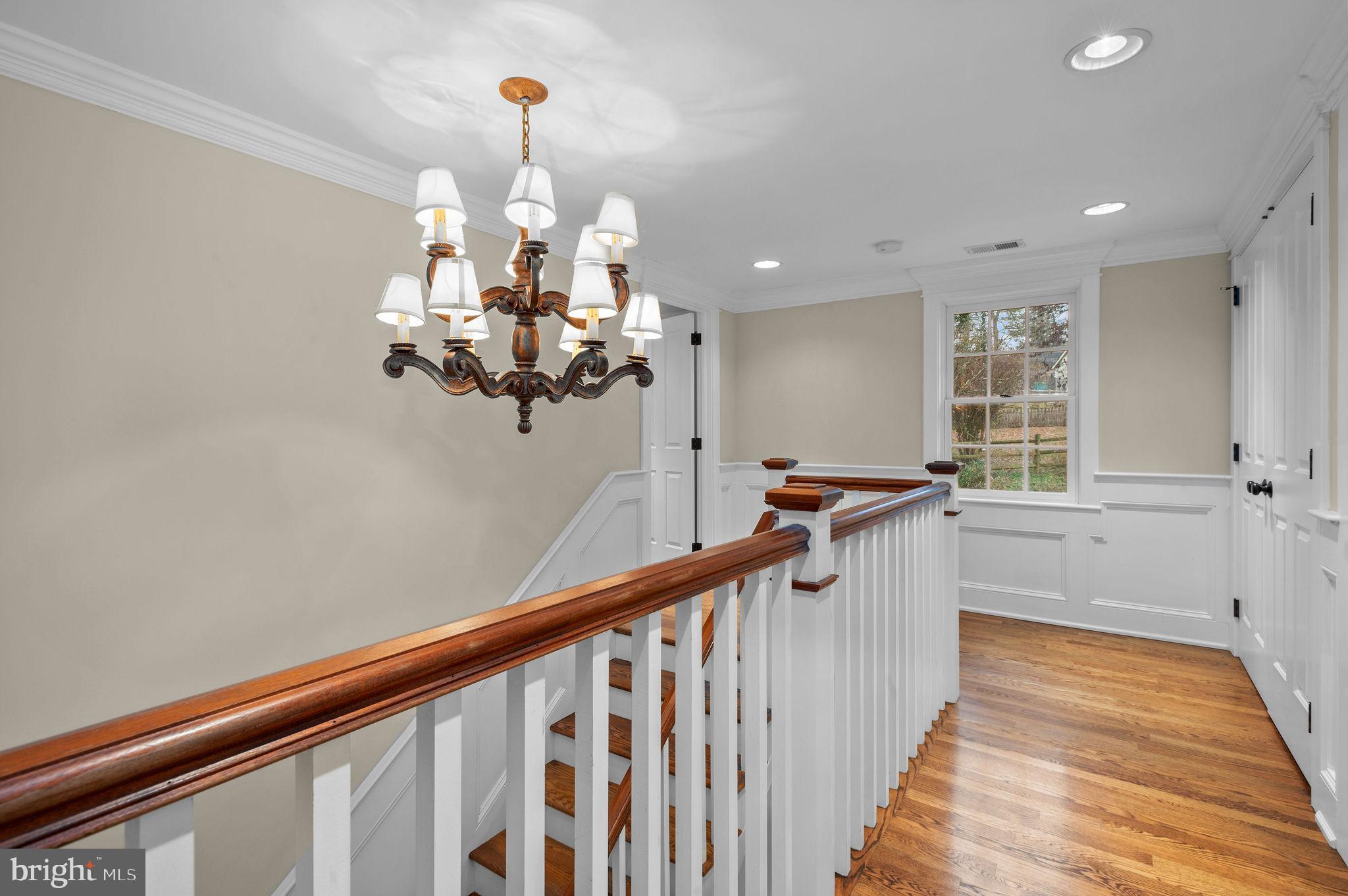 150 Biddulph Road Wayne, PA 19087 - Photo 25 of 57 2nd Floor Hallway