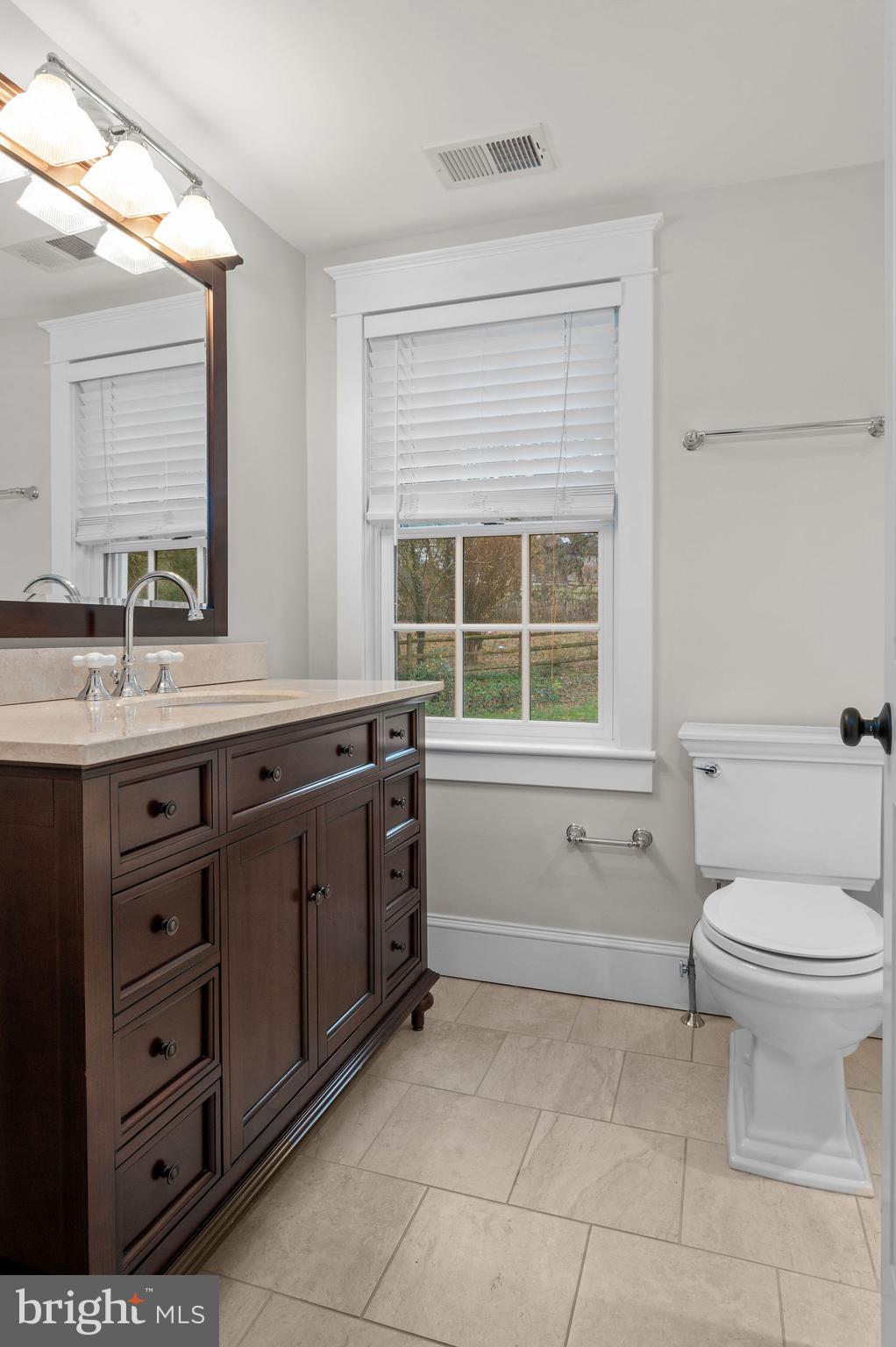 150 Biddulph Road Wayne, PA 19087 - Photo 39 of 57 2nd Bathroom