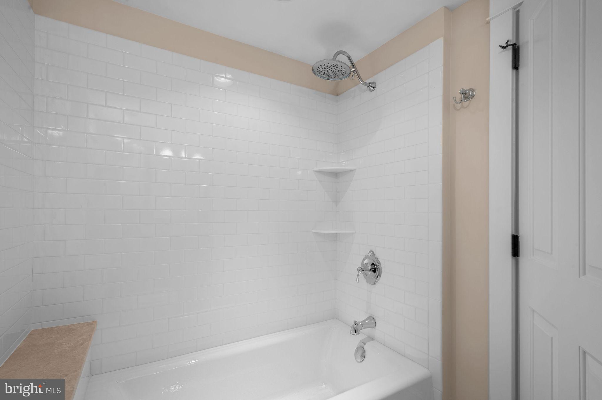 150 Biddulph Road Wayne, PA 19087 - Photo 40 of 57 2nd Bathroom