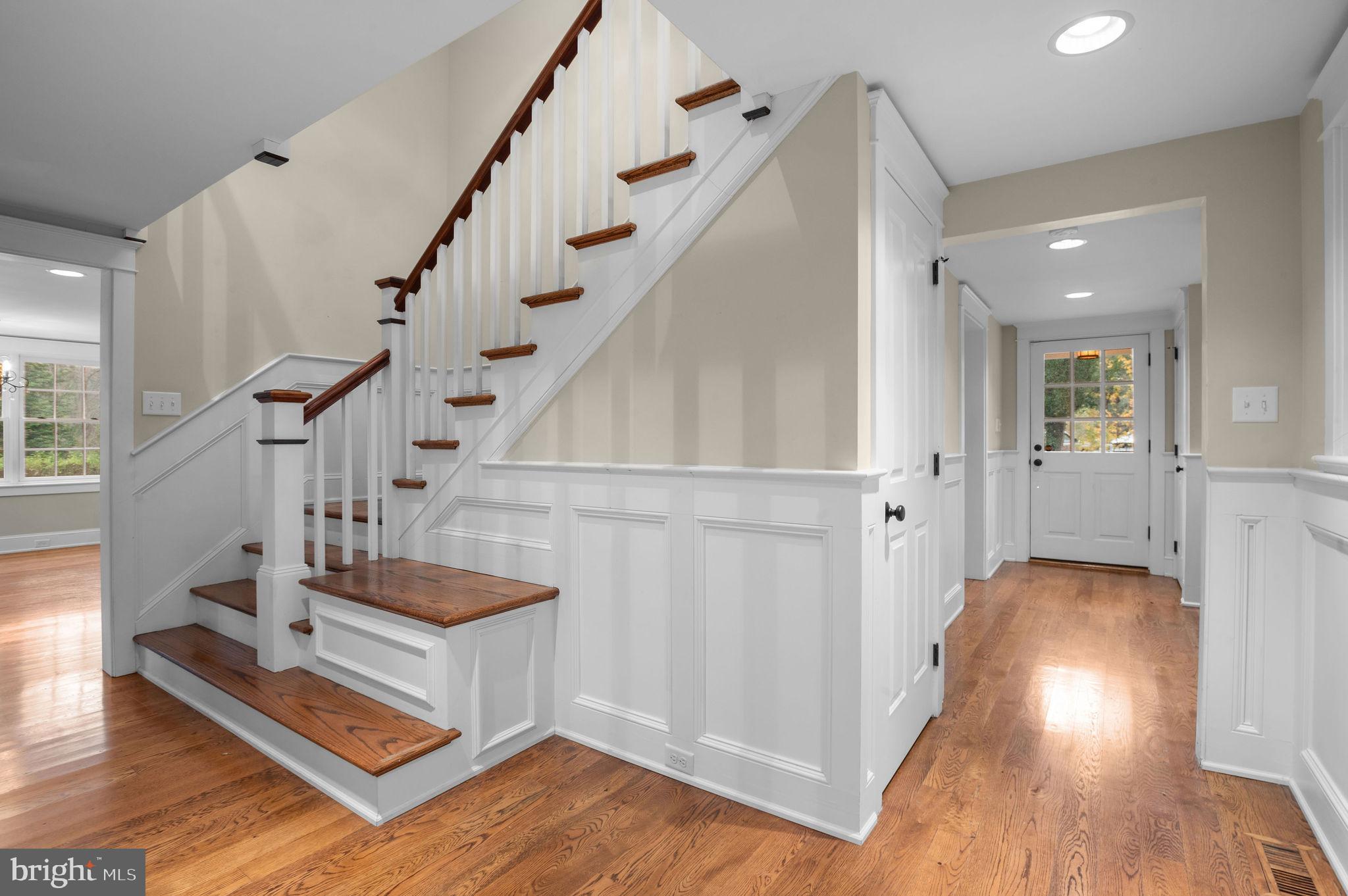 150 Biddulph Road Wayne, PA 19087 - Photo 9 of 57 Foyer