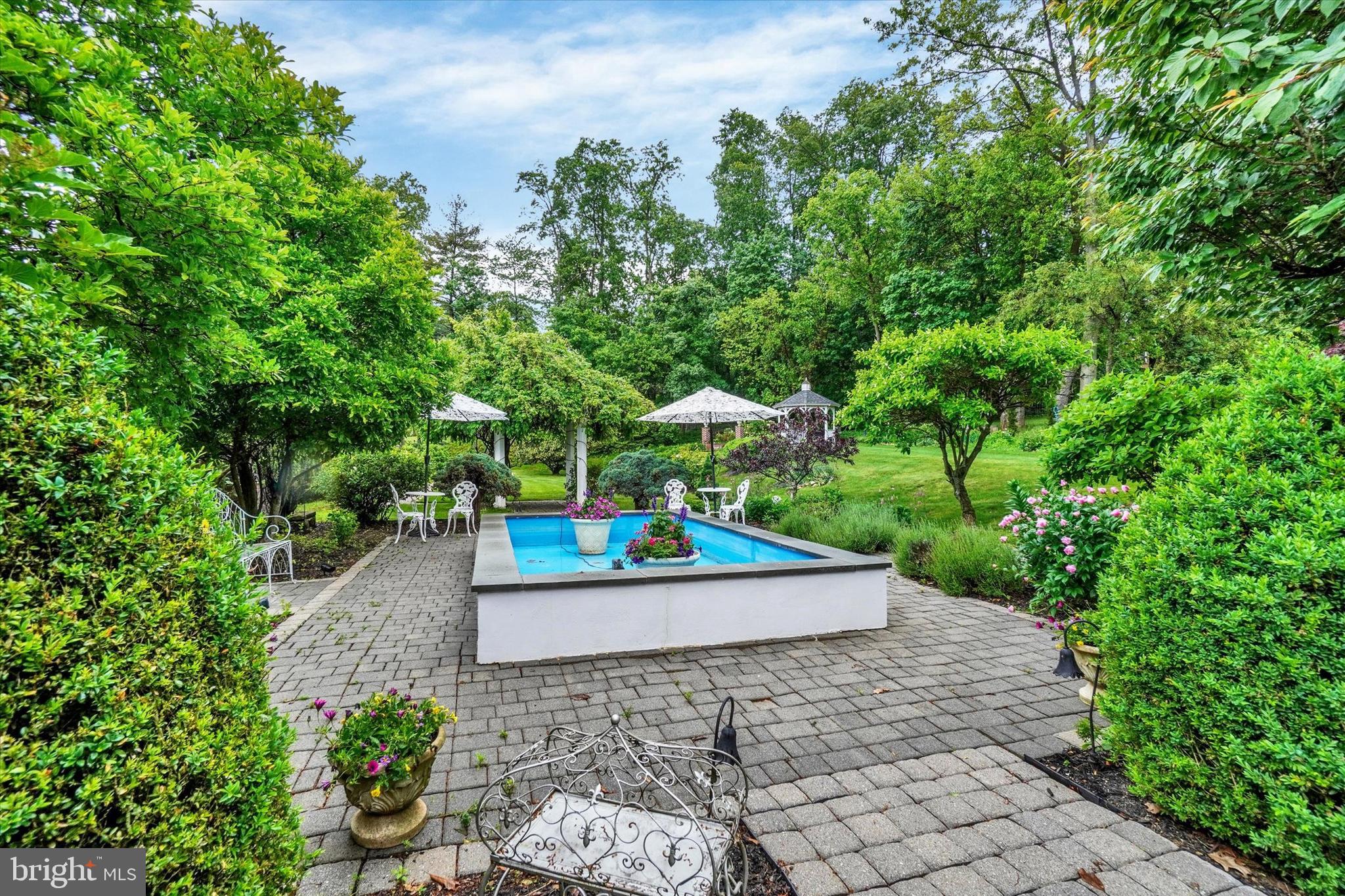 13228 Frank Road New Freedom, PA 17349 - Photo 7 of 83 Elegant Fountain