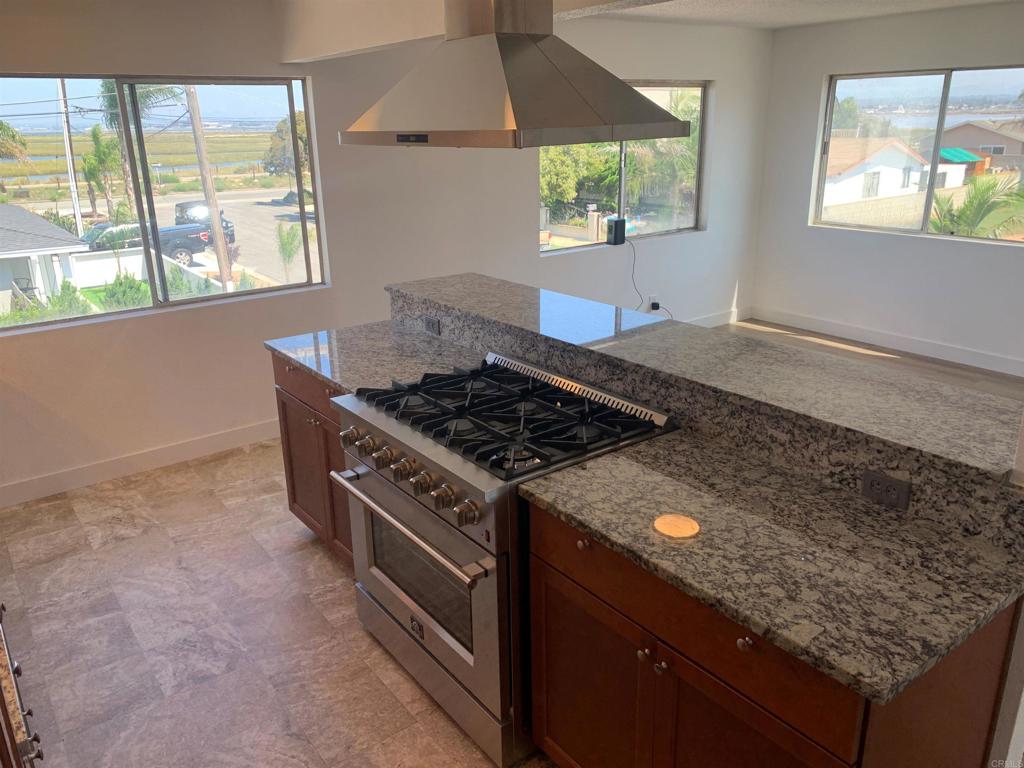 392-94 Delaware Street Imperial Beach, CA 91932 - Photo 5 of 25