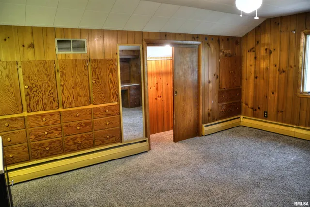 $80,000 | 651 North Washington Street, Bushnell, IL 61422