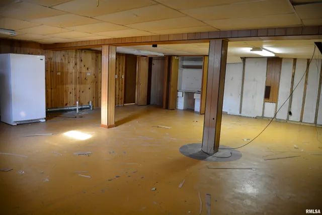 $80,000 | 651 North Washington Street, Bushnell, IL 61422