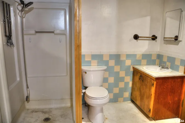 $80,000 | 651 North Washington Street, Bushnell, IL 61422