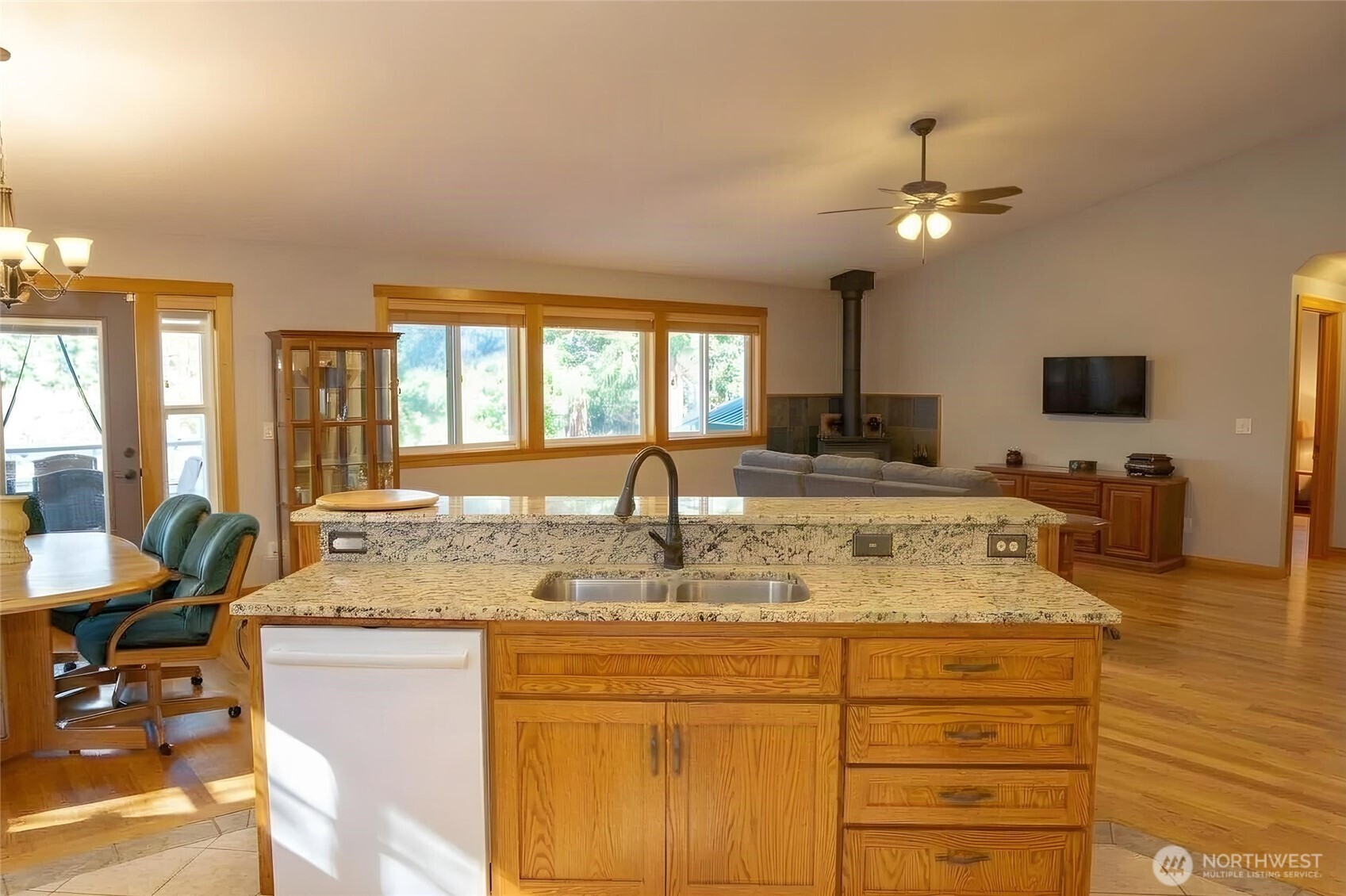 440 West Silberhorn Road Sequim, WA 98382 - Photo 10 of 40 Gallery Image 10