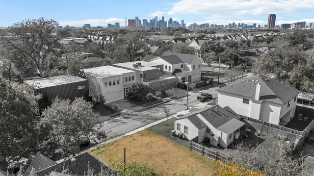 $550,000 | 5851 La Vista Court, Dallas, TX 75206