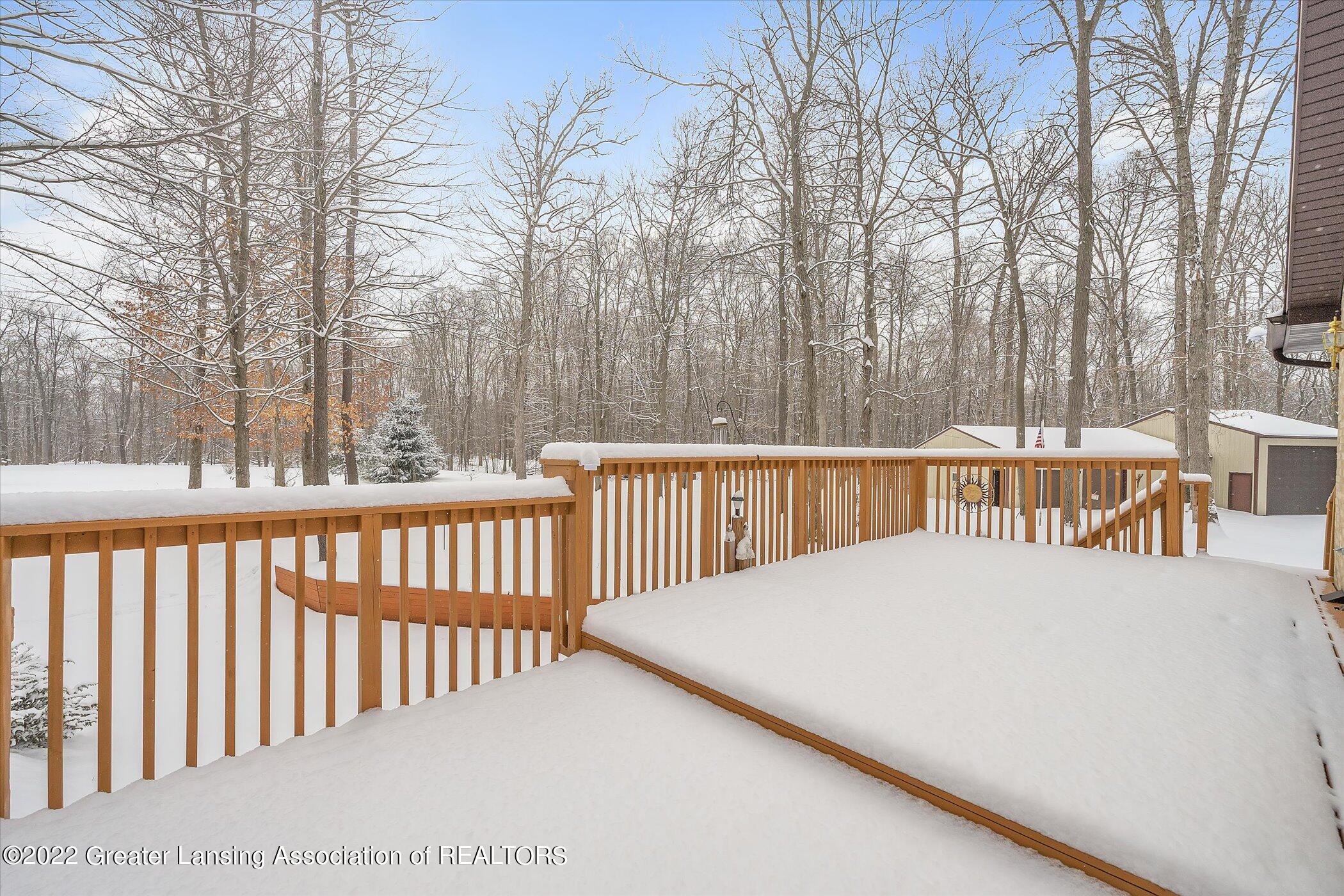 4515 South Williams Road Stockbridge, MI 49285 - Photo 32 of 62 Deck