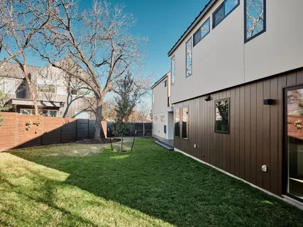 $699,000 | 3209 Dolphin Drive, Unit 2, Austin, TX 78704