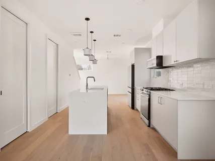 $698,000 | 3209 Dolphin Drive, Unit 2, Austin, TX 78704