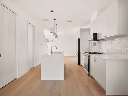 $699,000 | 3209 Dolphin Drive, Unit 2, Austin, TX 78704