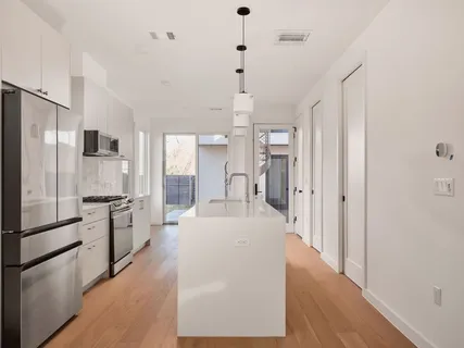 $699,000 | 3209 Dolphin Drive, Unit 2, Austin, TX 78704