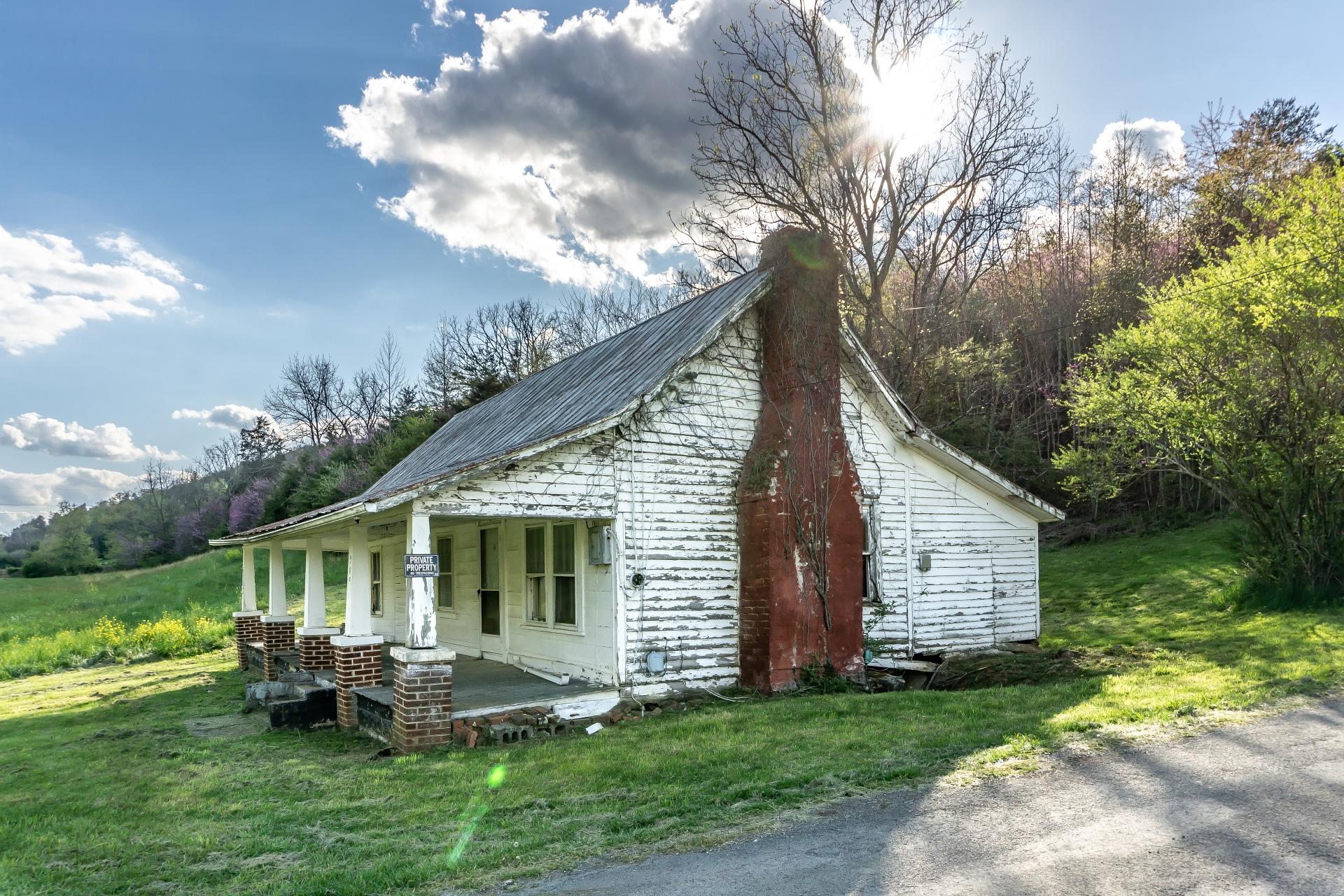 309 Rock Hill Road Watauga, TN 37694 - Photo 36 of 55 309RockHillW_080
