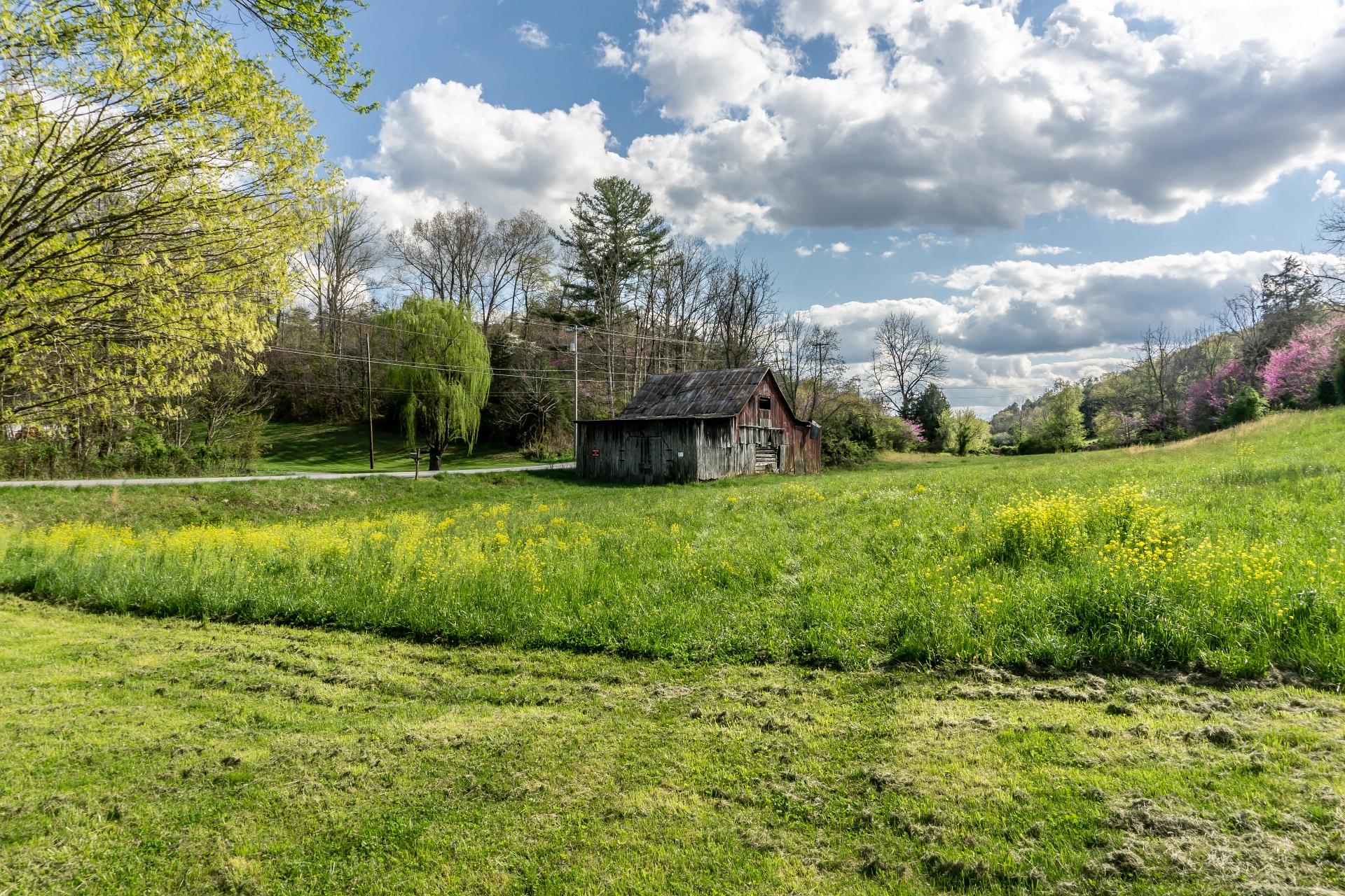309 Rock Hill Road Watauga, TN 37694 - Photo 38 of 55 309RockHillW_002
